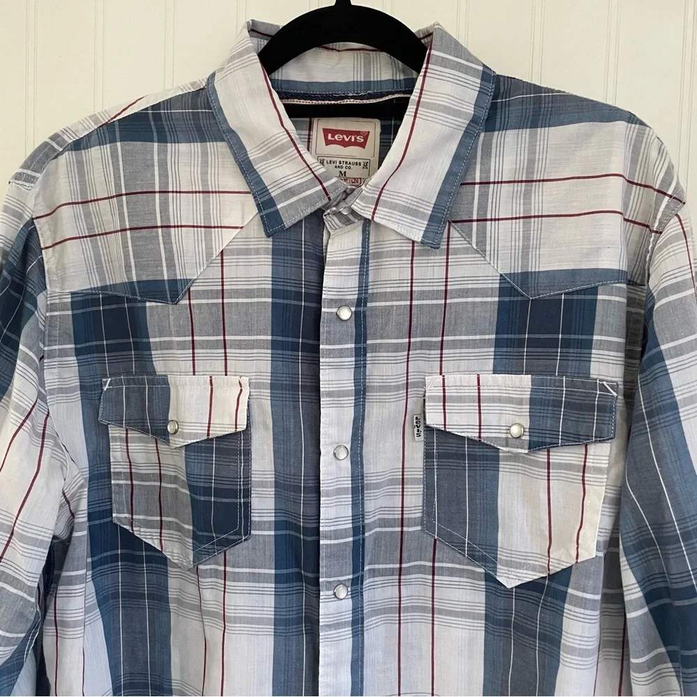 LEVI’S Men’s Long Sleeve Western Style Plaid Pearl Snaps Blue White‎ Red Size M